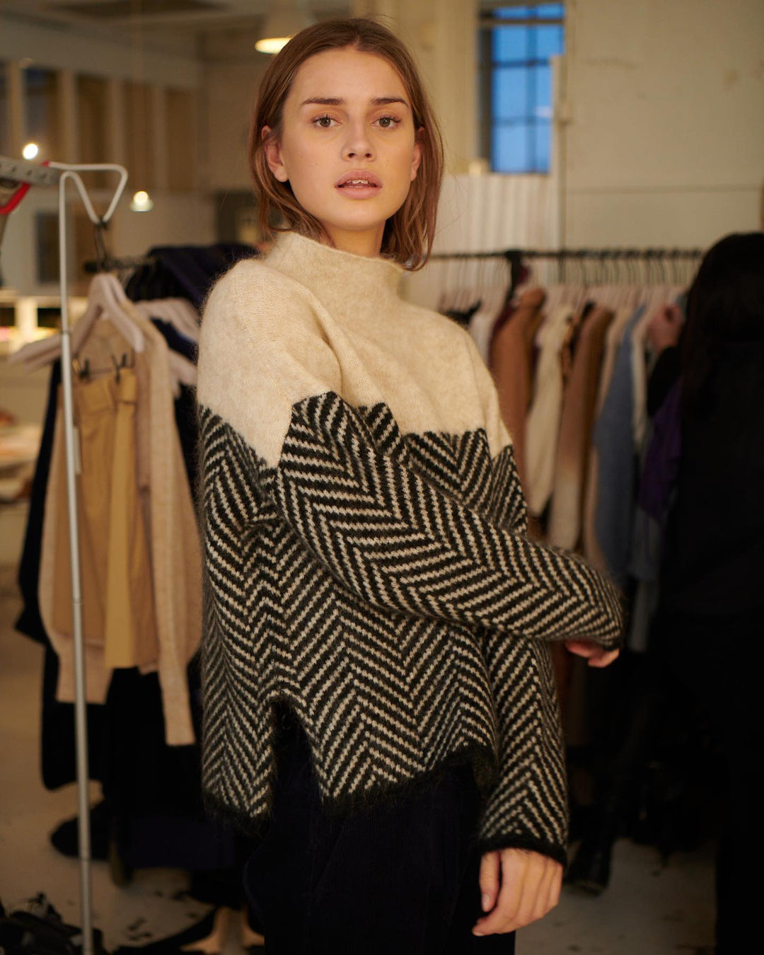 Gabrielle - Maglione Couture con Collo Alto