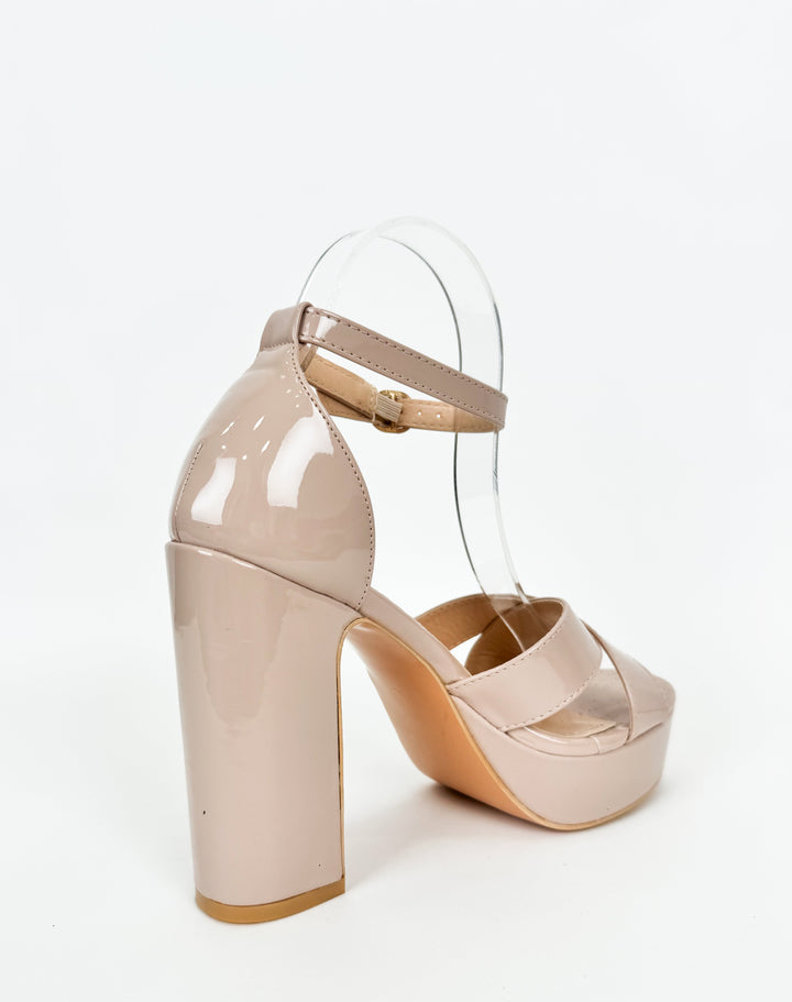 Sandali con Plateau in Pelle Verniciata Nude