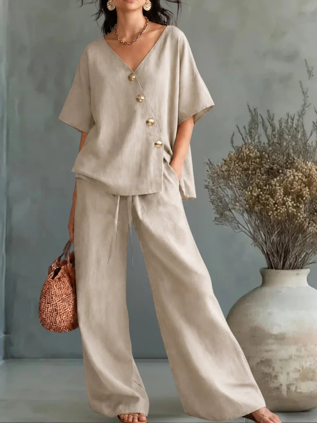 Greta | Completo Scollo a V con Bottoni
