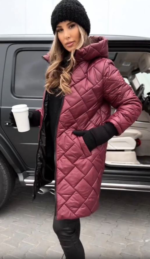 Bogna | Giacca Elegante Trapuntata in Piuma con Cappuccio