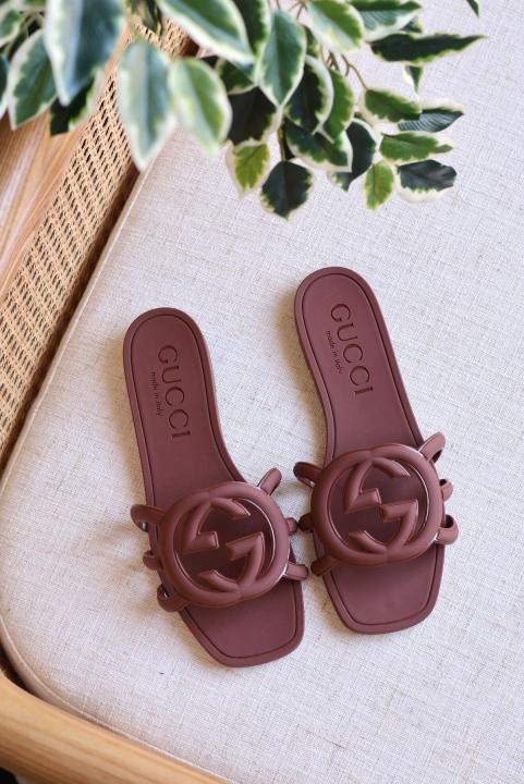 Mule minimalista "Double G"