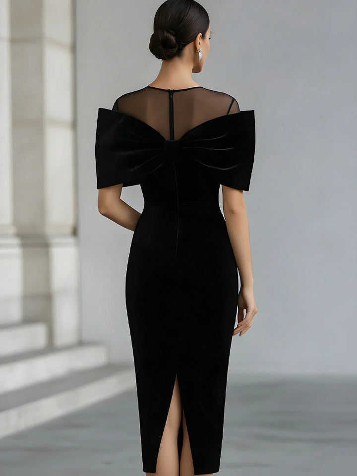 Regina ❘ Abito Midi in Velluto Nero Drammatico con Fiocco