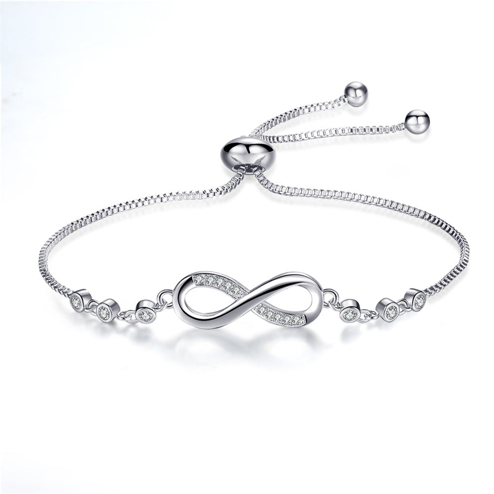Braccialetto in argento regolabile con motivo infinito