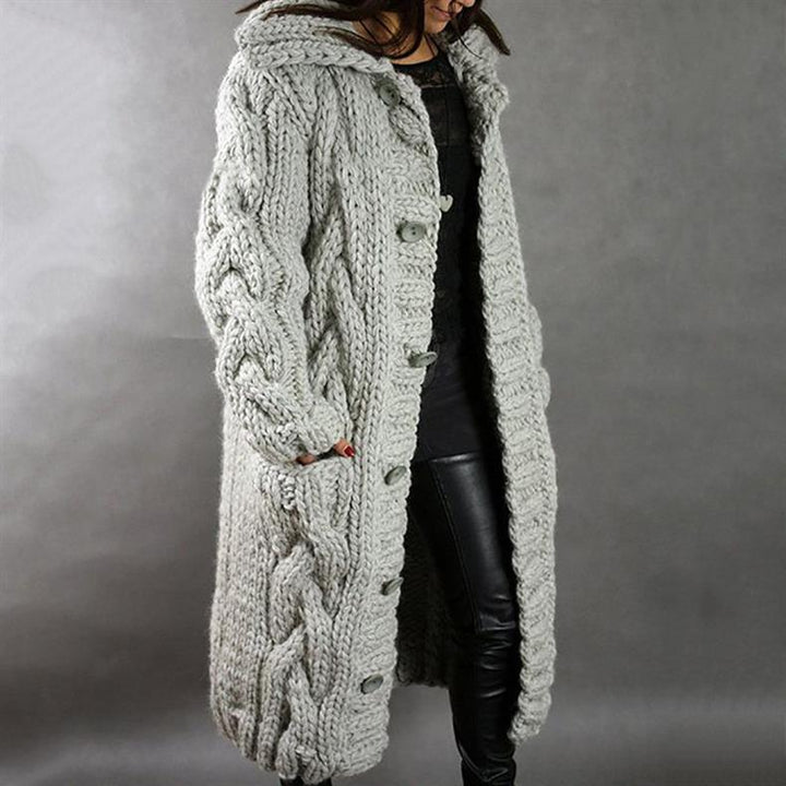 Vesia | Elegantly Tailored Coat