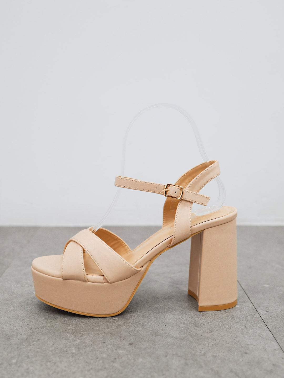 Sandali Beige con Fasce Incrociate