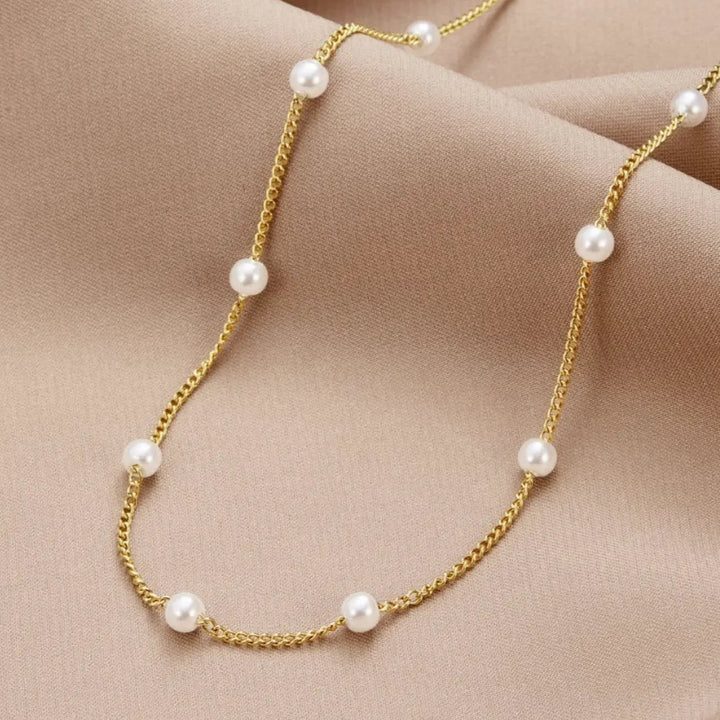 Collana in oro con perla coltivata