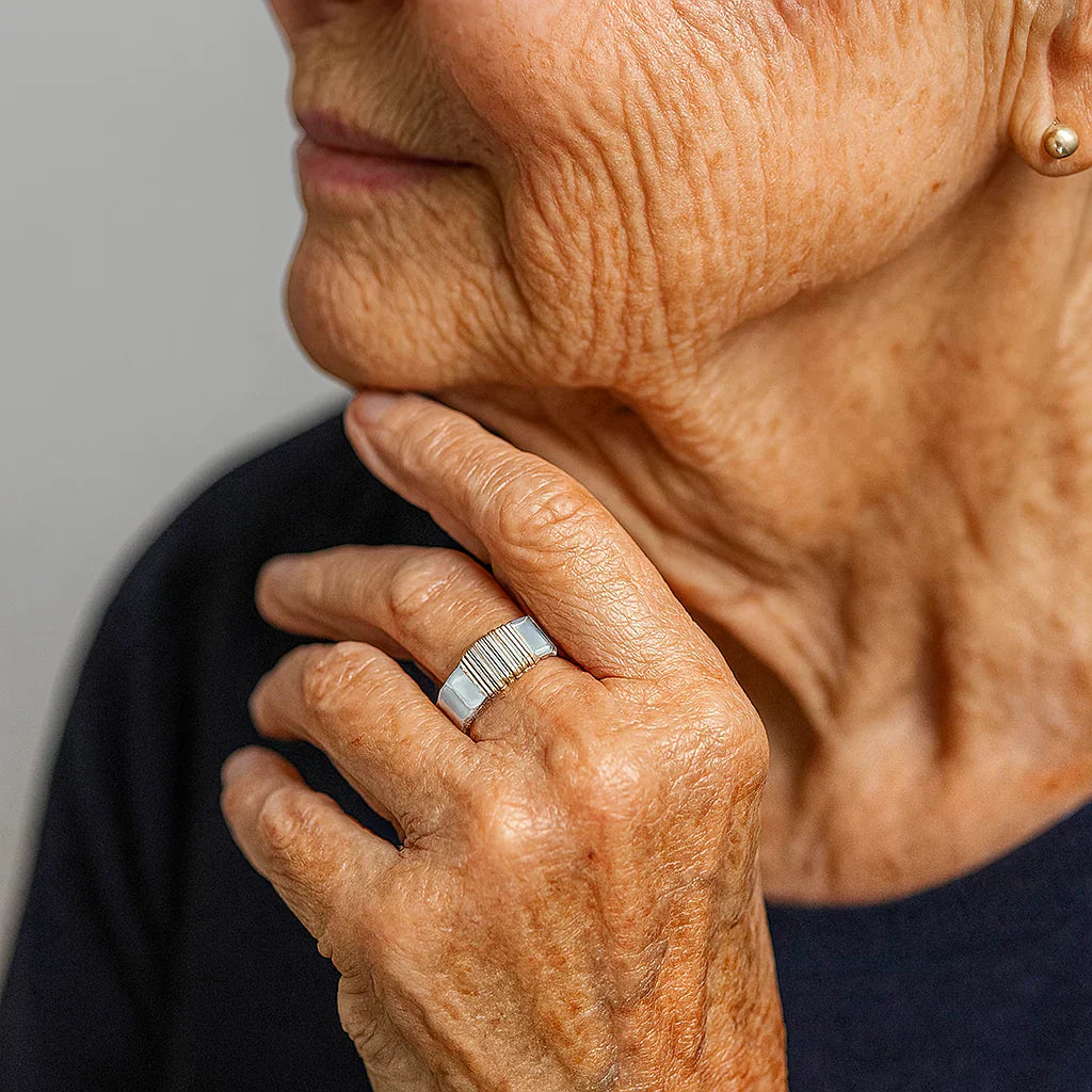 Anello boho con fili d'oro