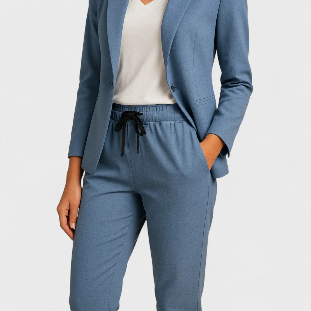 Elegante completo con giacca e pantaloni