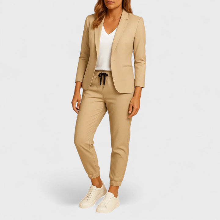 Elegante completo con giacca e pantaloni