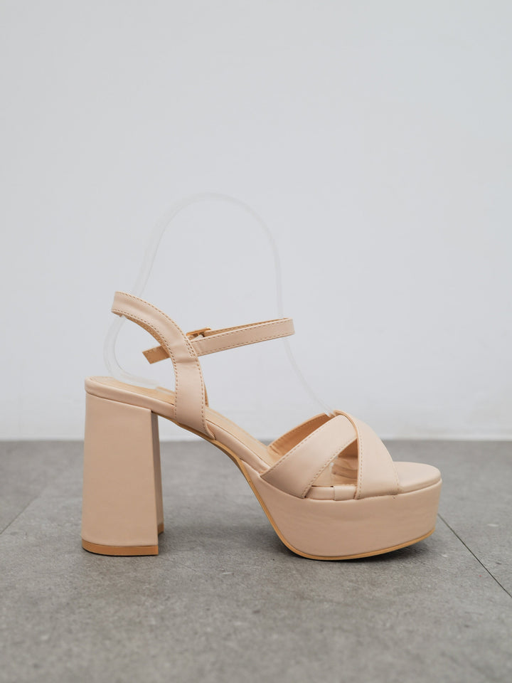 Sandali Beige con Fasce Incrociate