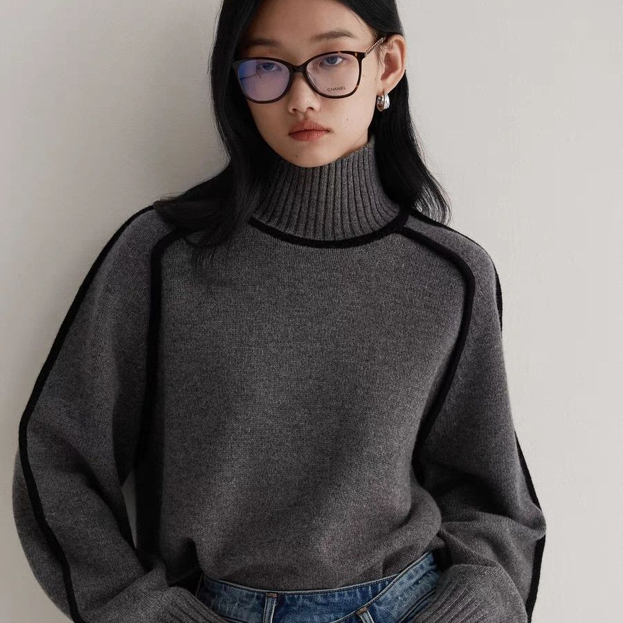 Emilie - Soft High Neck