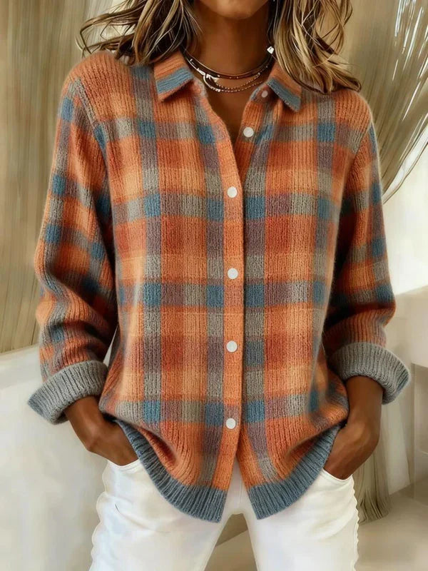 Leandra - Elegante Cardigan Lungo" can be rewritten as "Leandra - Chic Long Cardigan.