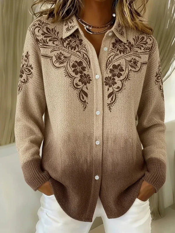 Leandra - Elegante Cardigan Lungo" can be rewritten as "Leandra - Chic Long Cardigan.