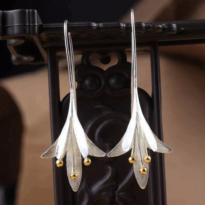 Orecchini in argento floreali
