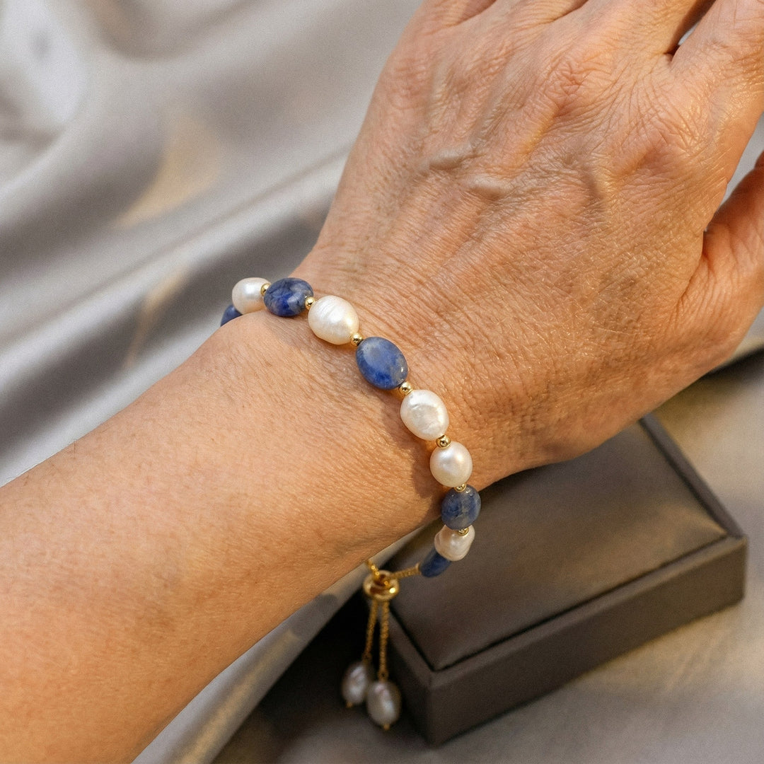 Elegante braccialetto con perle da riva