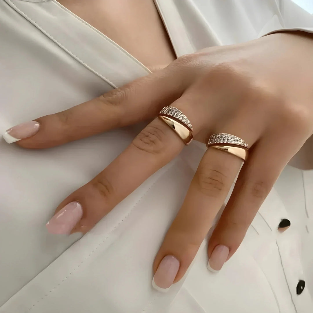 ÉLOÏSE – Anello di Eleganza Eterna