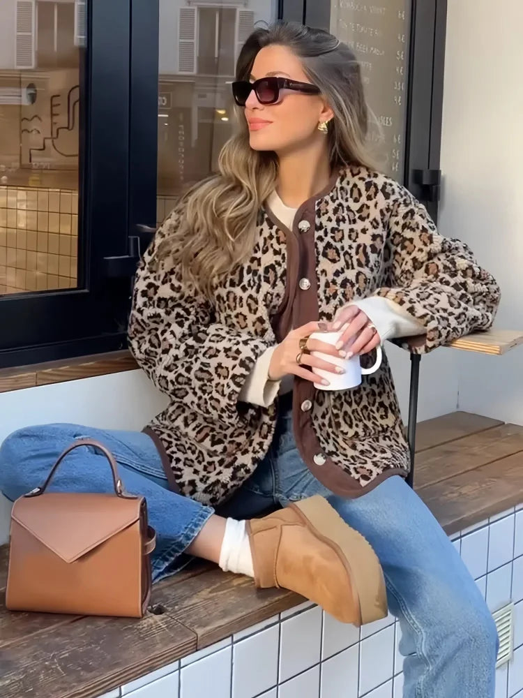 Miriam - Elegant Leopard Print Cardigan