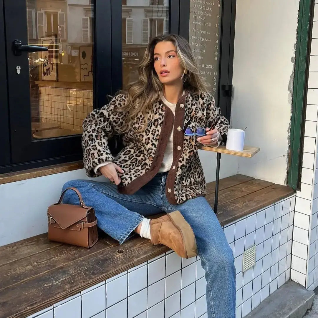 Miriam - Elegant Leopard Print Cardigan