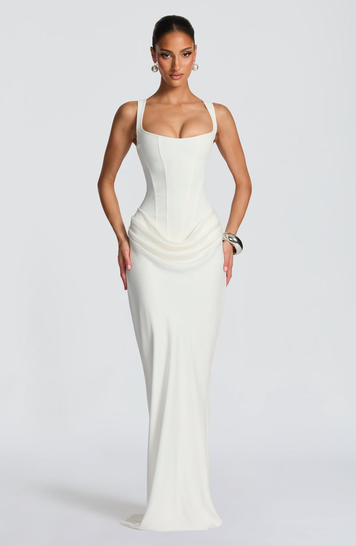 Luna · Vestito maxi con scollo quadrato