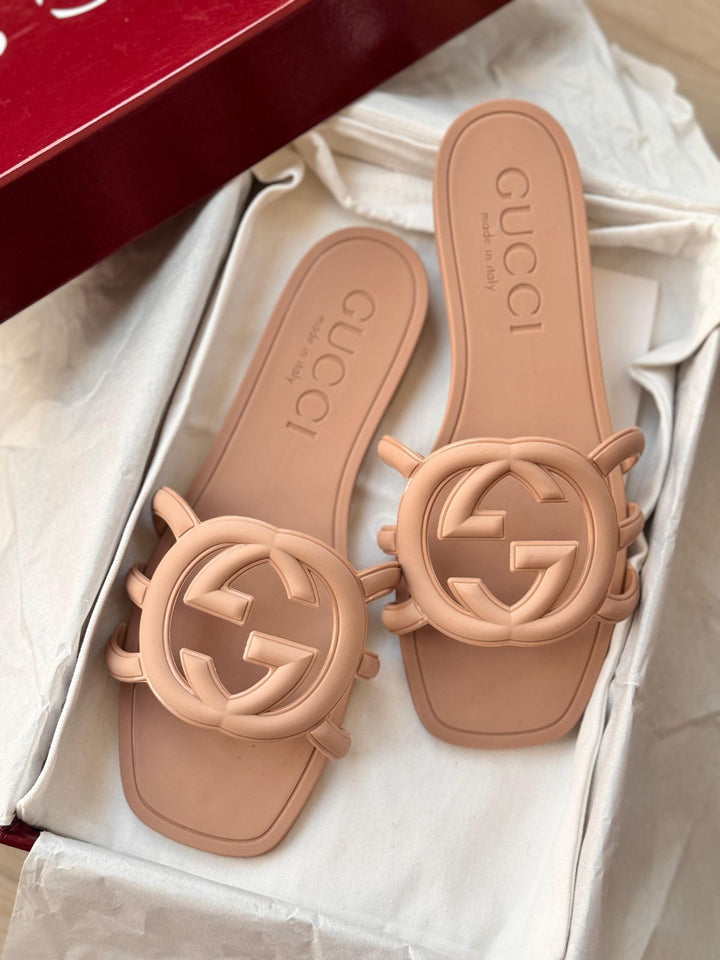 Mule minimalista "Double G"