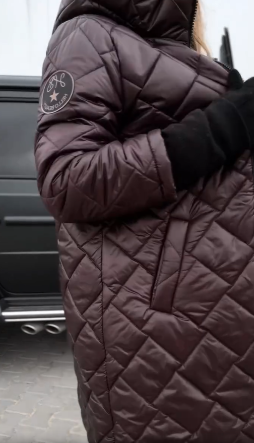 Bogna | Giacca Elegante Trapuntata in Piuma con Cappuccio