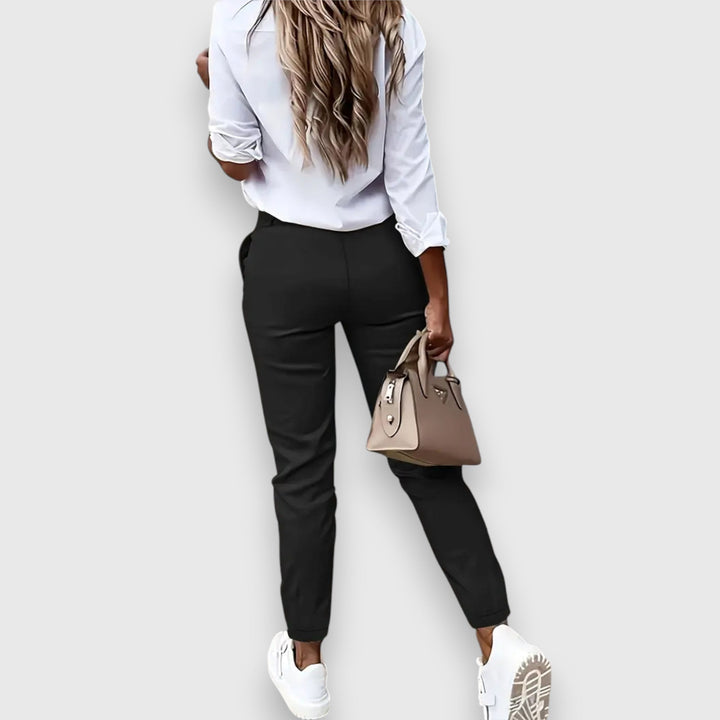 Pantaloni jogger slim fit in stile business