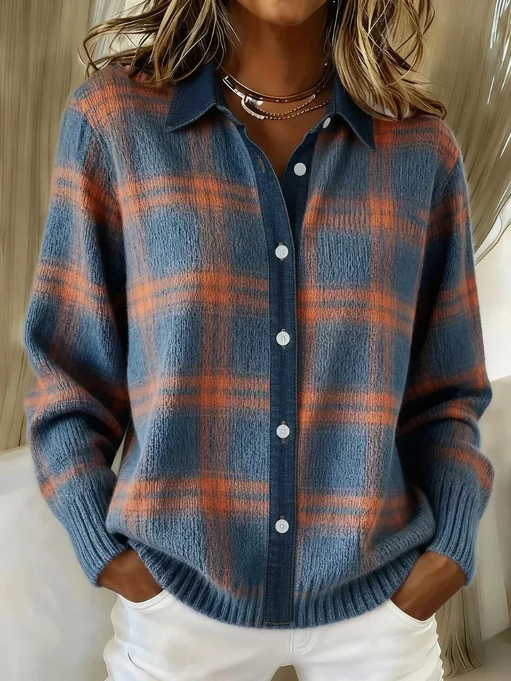 Leandra - Elegante Cardigan Lungo" can be rewritten as "Leandra - Chic Long Cardigan.