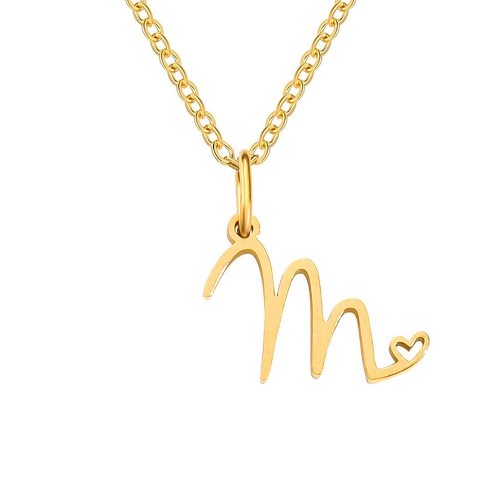 Collana a cuore con iniziali dorate