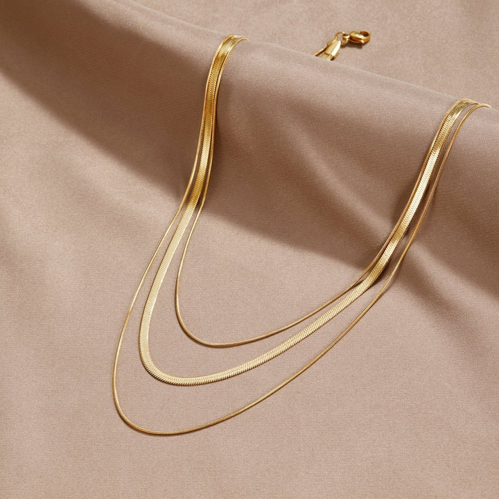 Collana a strati con catena