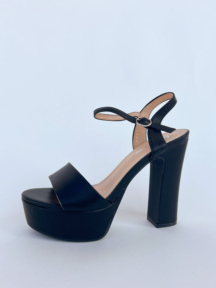 Neri Sandali con Piattaforma