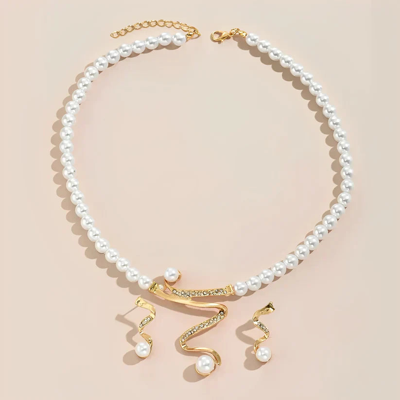 Set collana e orecchini in perle naturali