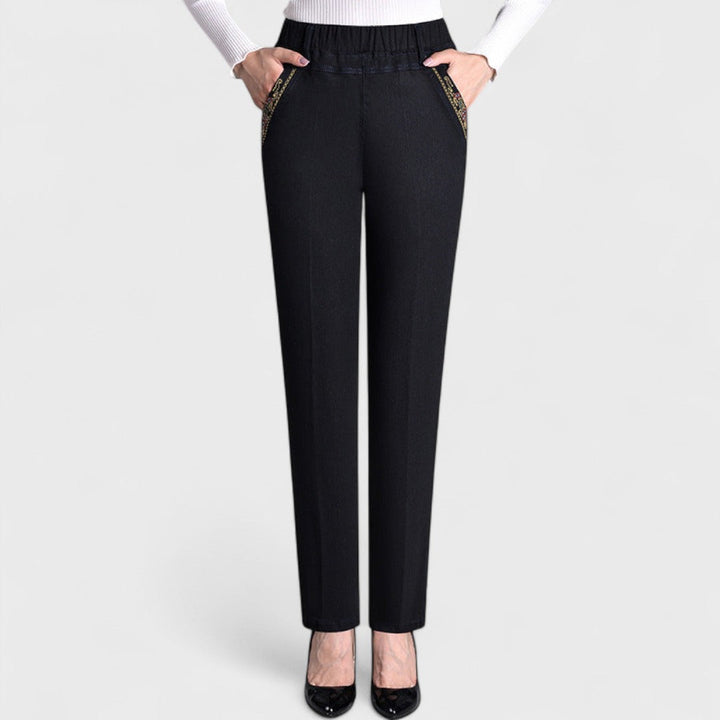 Jeans da donna con tasche laterali e vita elastica