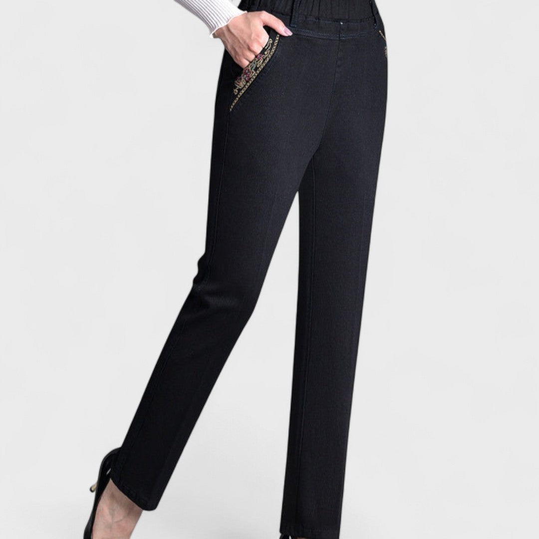Jeans da donna con tasche laterali e vita elastica