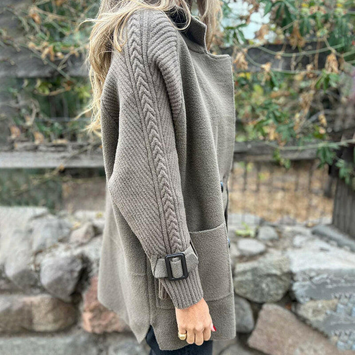 Vaesa | Elegant Overcoat