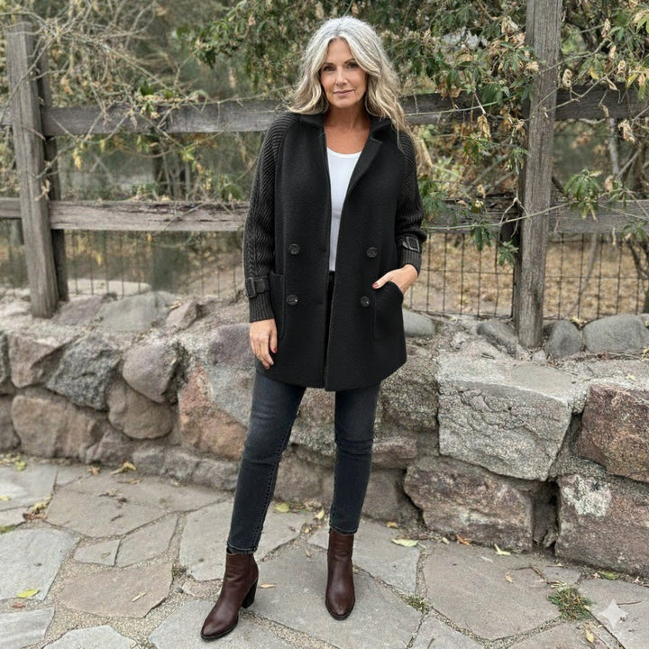 Vaesa | Elegant Overcoat
