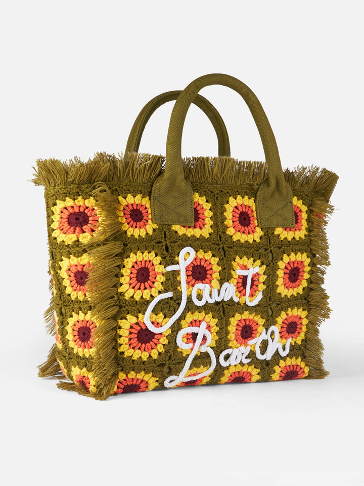 Borsa a spalla all'uncinetto con decorazione floreale